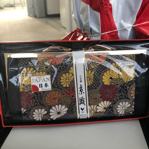 Authentic Real made from Japan 🇯🇵 Purse - Picture 2 of 7